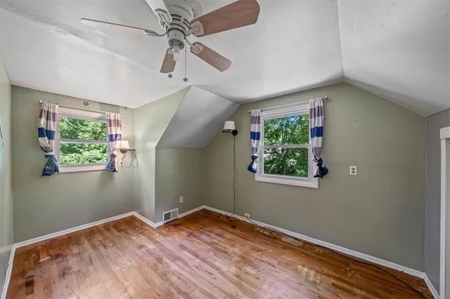 $395,000 | 5903 Northwest Walnut Creek Drive, Parkville, MO 64152