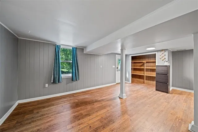 $395,000 | 5903 Northwest Walnut Creek Drive, Parkville, MO 64152