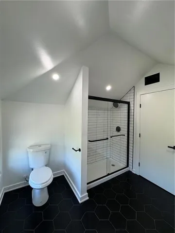 $2,600 | 2706 East 36th Street, Kansas City, MO 64128