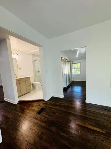 $2,600 | 2706 East 36th Street, Kansas City, MO 64128