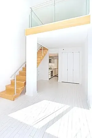 $5,250 | 425 East 13th Street, Unit 1F | East Village