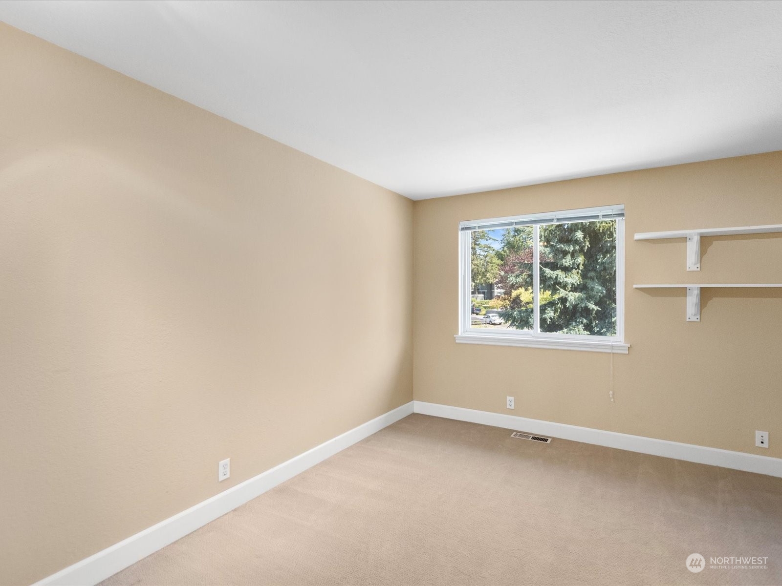 19124 27th Drive Southeast Bothell, WA 98012 - Photo 22 of 35 an empty room with a window