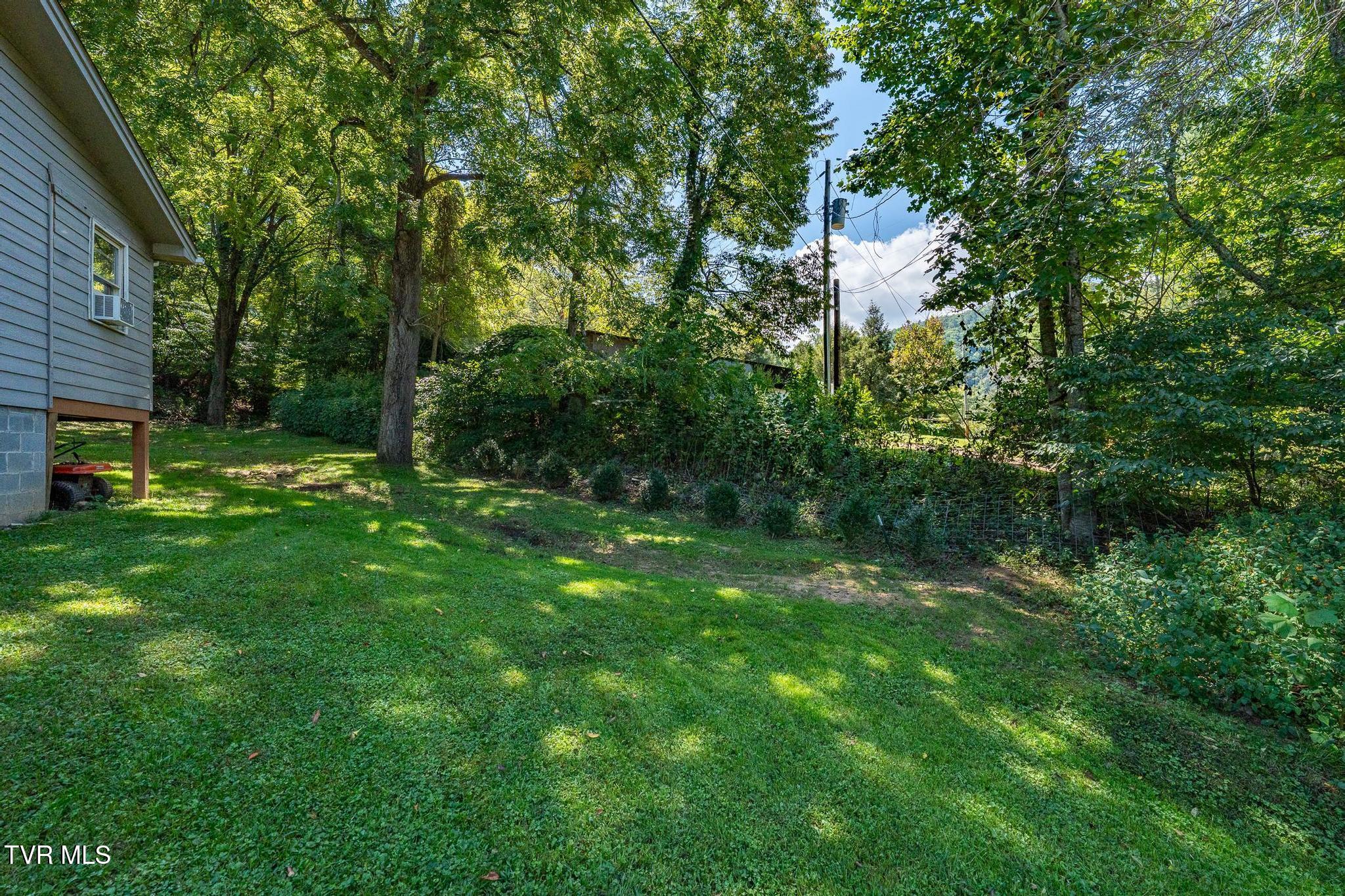 778 Poga Road Butler, TN 37640 - Photo 17 of 72 778 Poga Road (49 of 85)