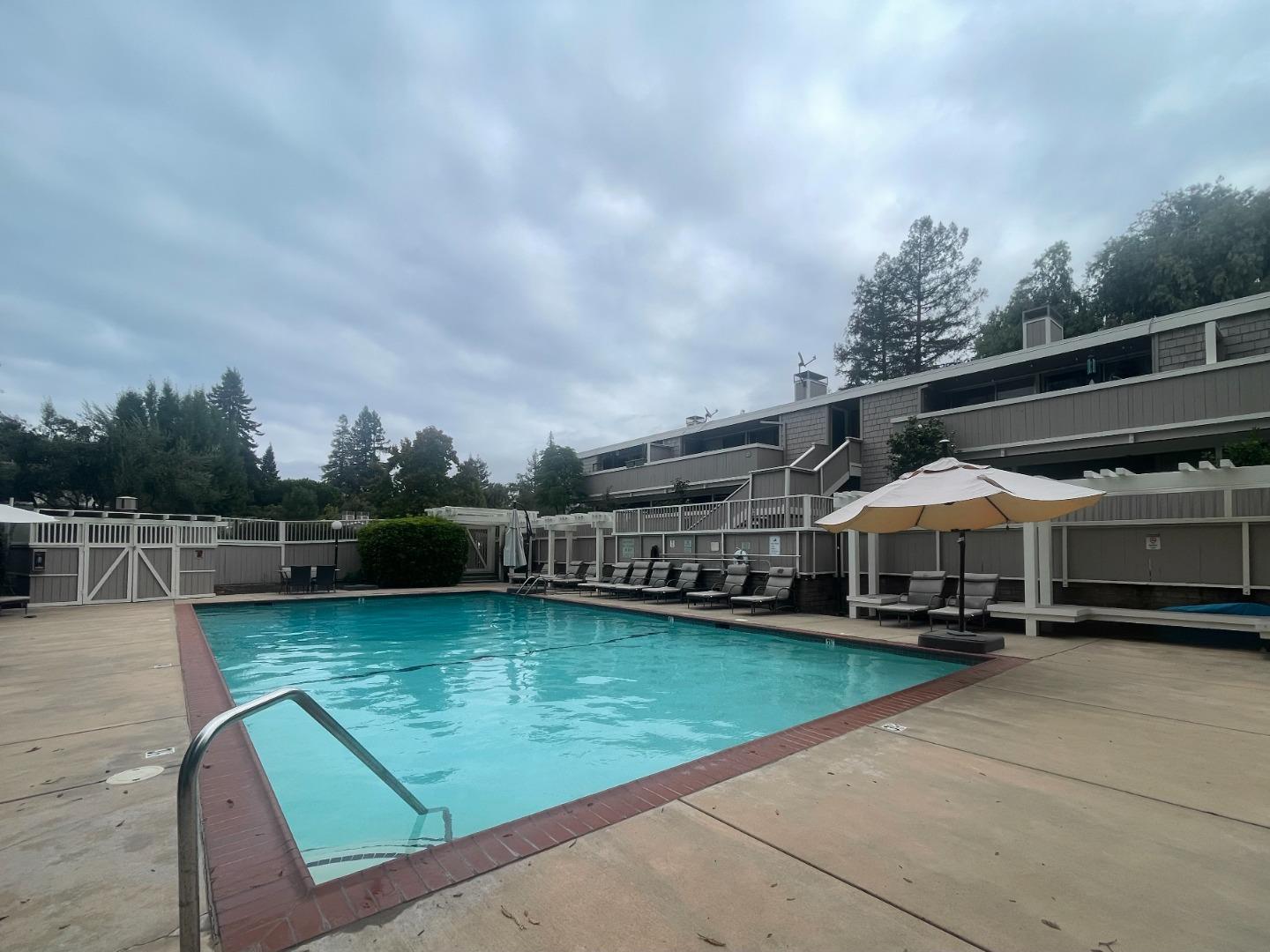 500 West Middlefield Road, Unit 122 Mountain View, CA 94043 - Photo 10 of 12