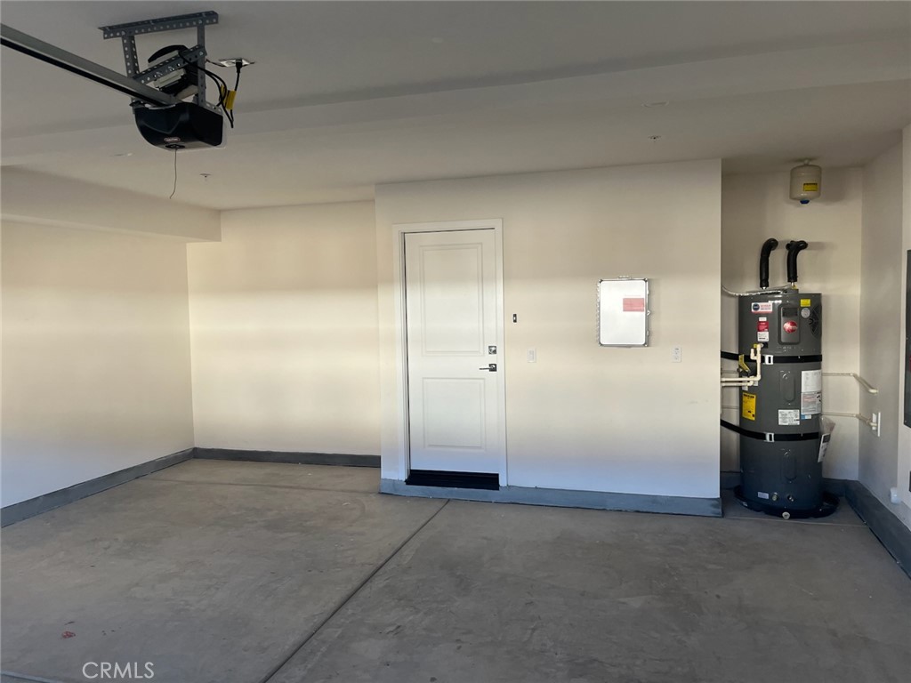 8315 Gabrielino Court Rancho Cucamonga, CA 91730 - Photo 25 of 27 an empty room with windows