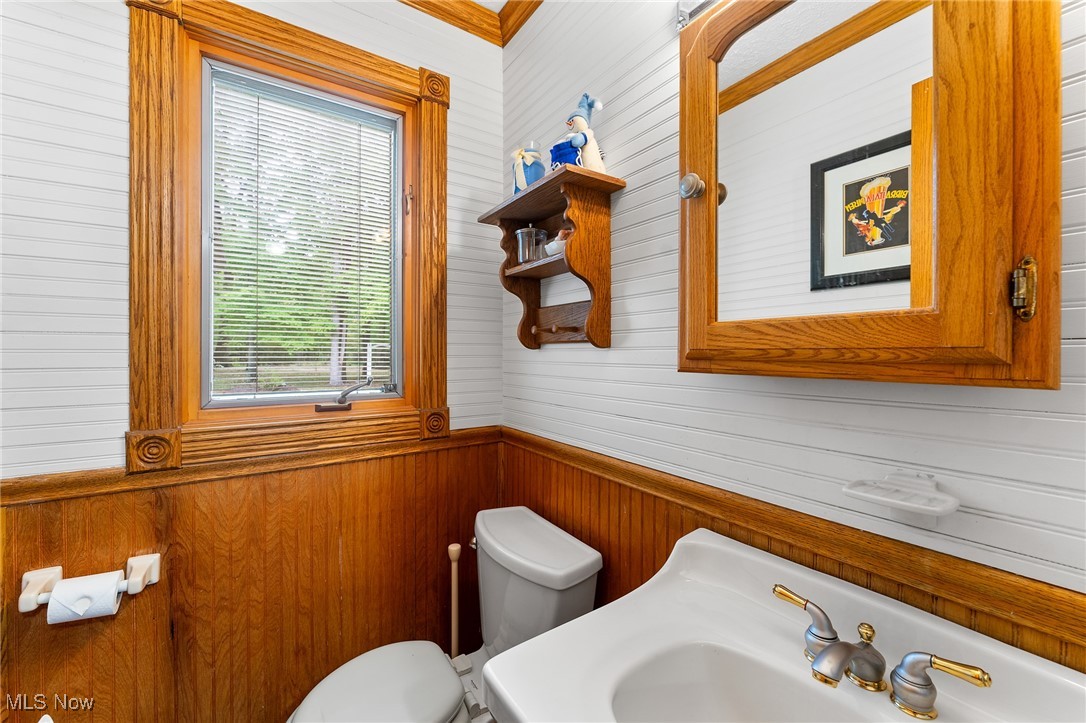 7640 Crory Road Canfield, OH 44406 - Photo 15 of 38 First Floor 1/2 Bath