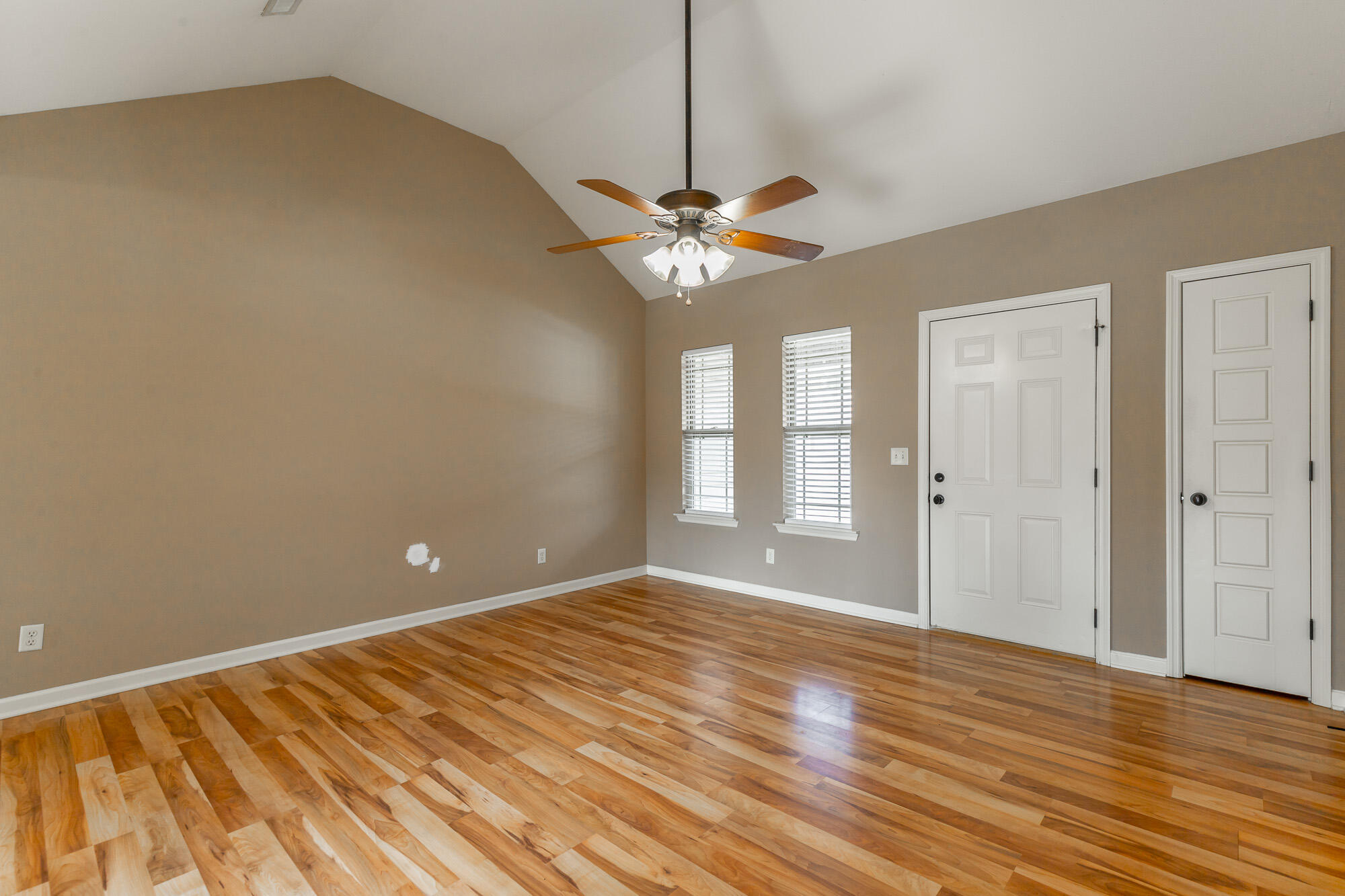 188 Cottage Crest Court Chickamauga, GA 30707 - Photo 5 of 54 188 Cottage Crest Court HD-4