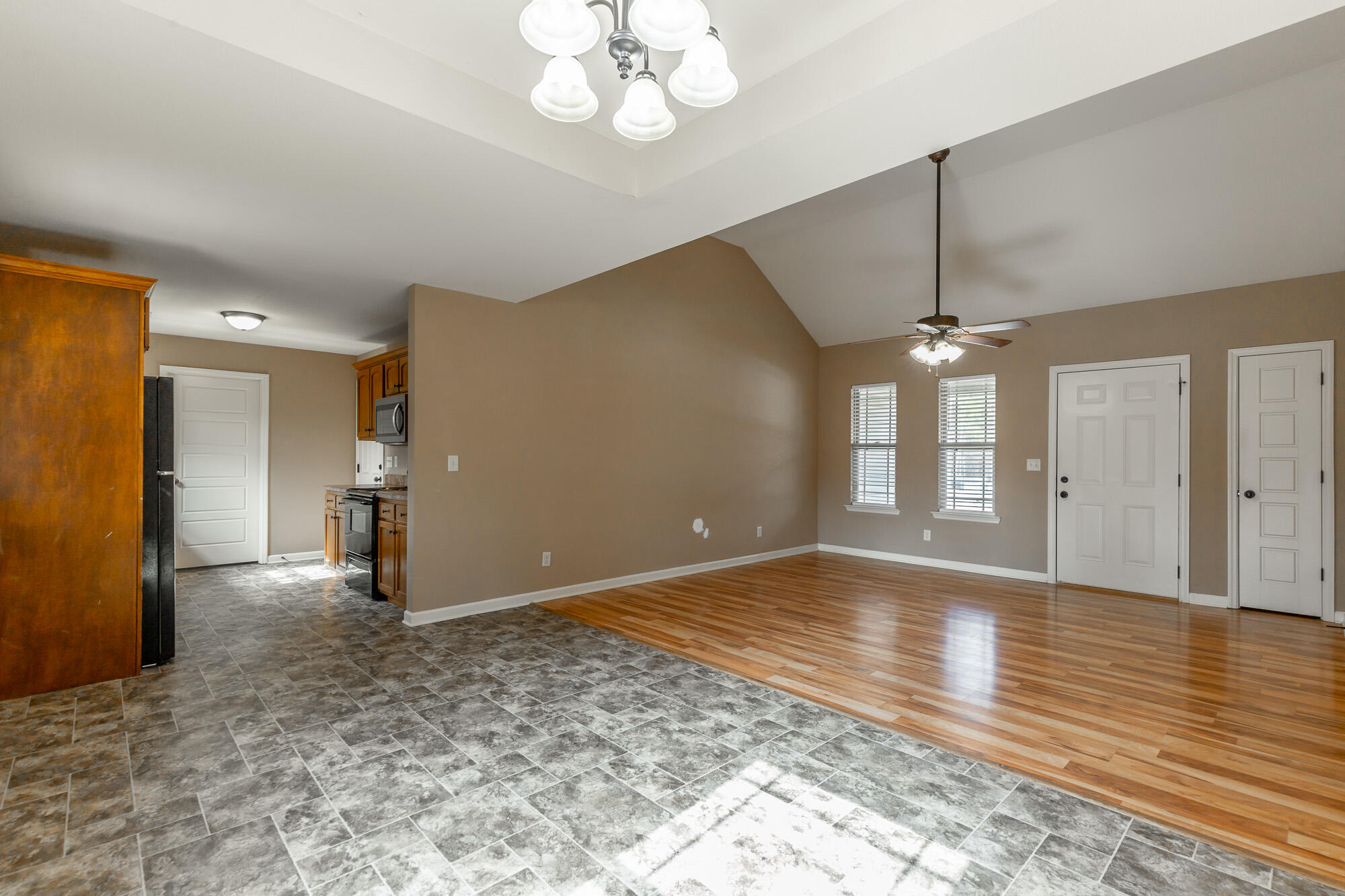 188 Cottage Crest Court Chickamauga, GA 30707 - Photo 9 of 54 188 Cottage Crest Court HD-6