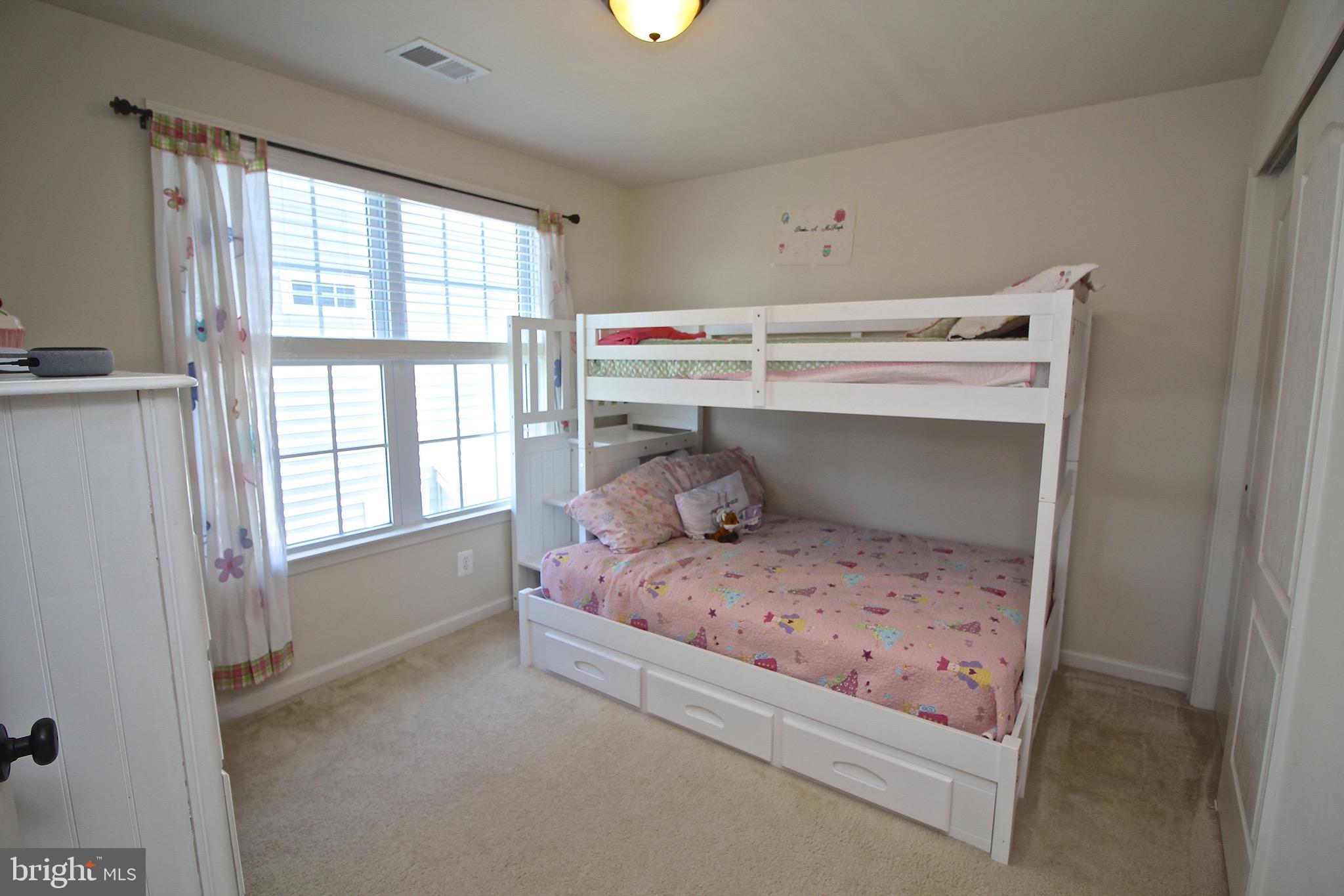 15221 Londons Bridge Road Haymarket, VA 20169 - Photo 28 of 44 Secondary bedroom