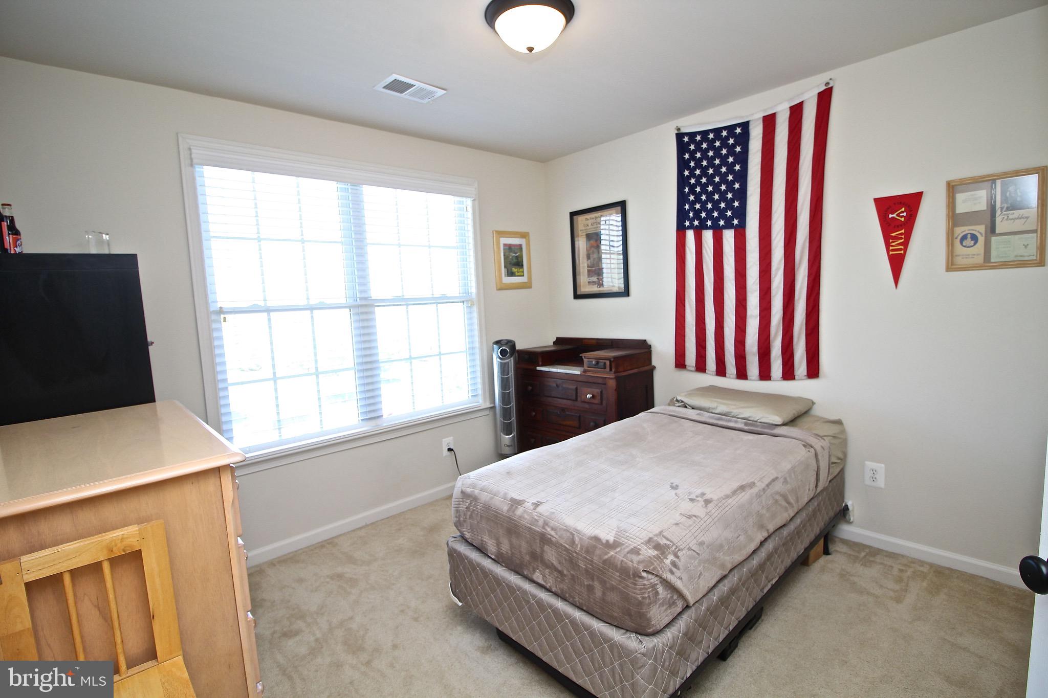 15221 Londons Bridge Road Haymarket, VA 20169 - Photo 29 of 44 Secondary bedroom