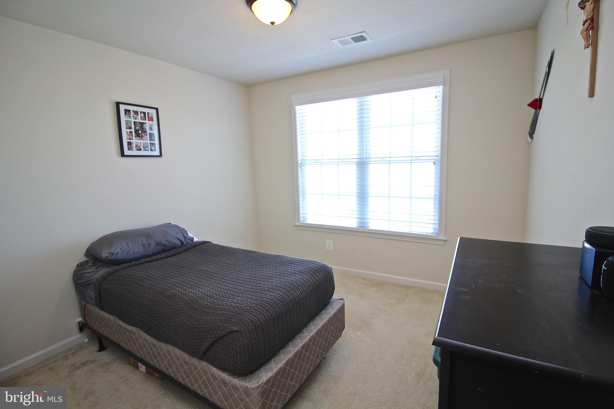 15221 Londons Bridge Road Haymarket, VA 20169 - Photo 31 of 44 Secondary bedroom
