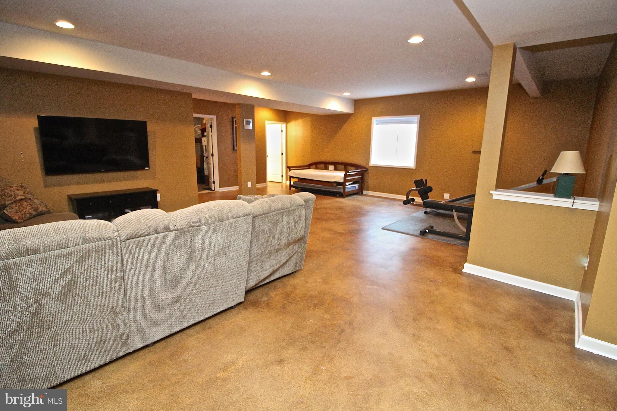 15221 Londons Bridge Road Haymarket, VA 20169 - Photo 35 of 44 Entertainers basement
