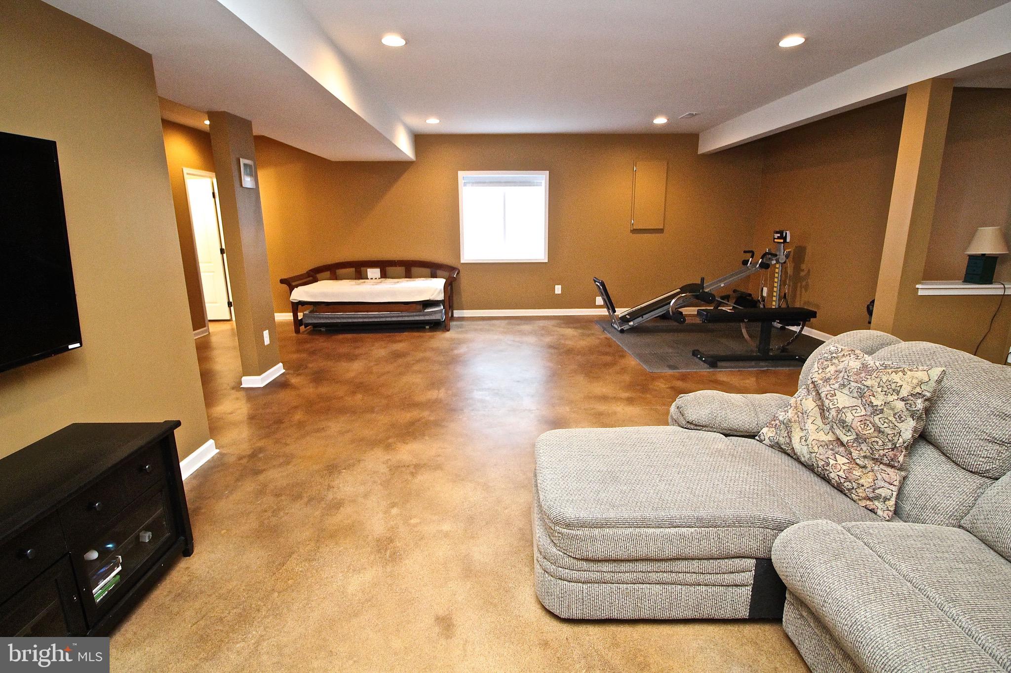 15221 Londons Bridge Road Haymarket, VA 20169 - Photo 36 of 44 Entertainers basement