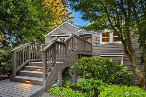 $3,125,000 | 267 Shannon Drive Southeast, Bainbridge Island, WA 98110