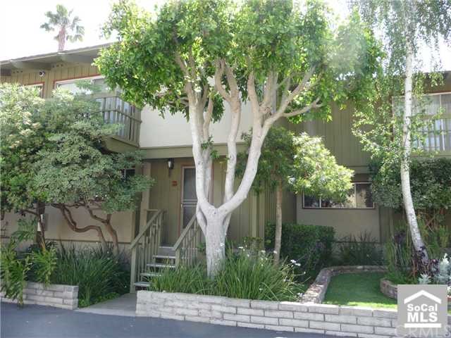 3 Canyon Terrace Road Avalon, CA 90704 - Photo 1 of 1 3 Canyon Terrace Front Entrance