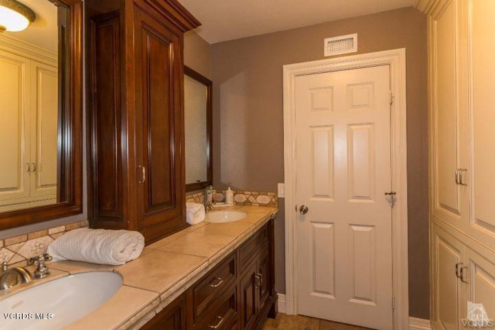251 Longbranch Road Simi Valley, CA 93065 - Photo 8 of 14 20161020094026305129000000-o