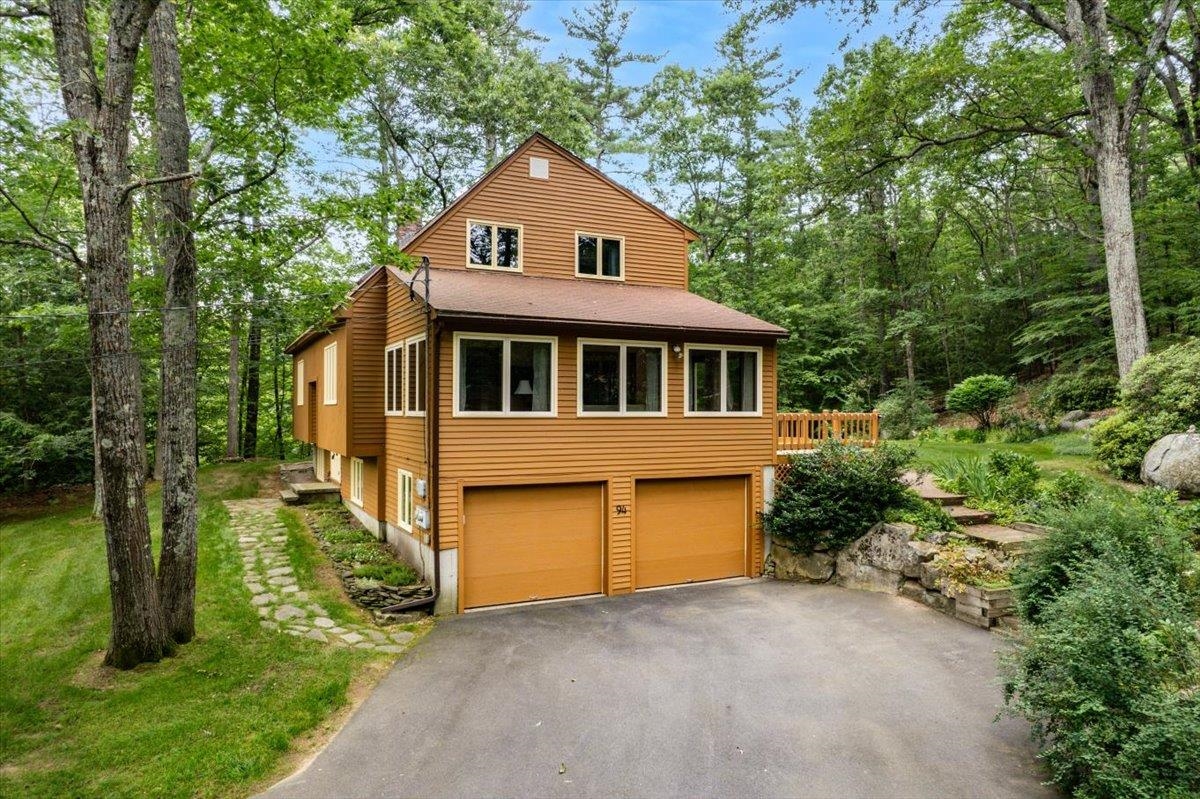 94 Baboosic Lake Road Amherst, NH 03031 - Photo 3 of 47 Gallery Image 3