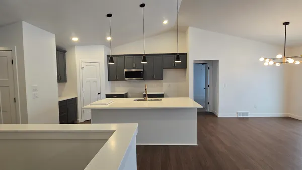 $458,000 | W5609 Tonys Way, Appleton, WI 54915