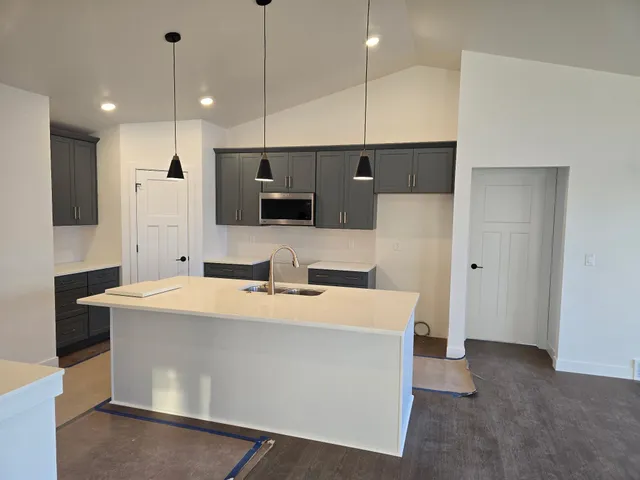 $458,000 | W5609 Tonys Way, Appleton, WI 54915