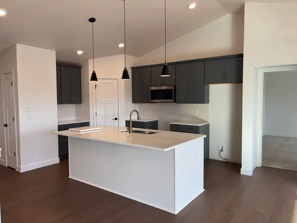 $458,000 | W5609 Tonys Way, Appleton, WI 54915