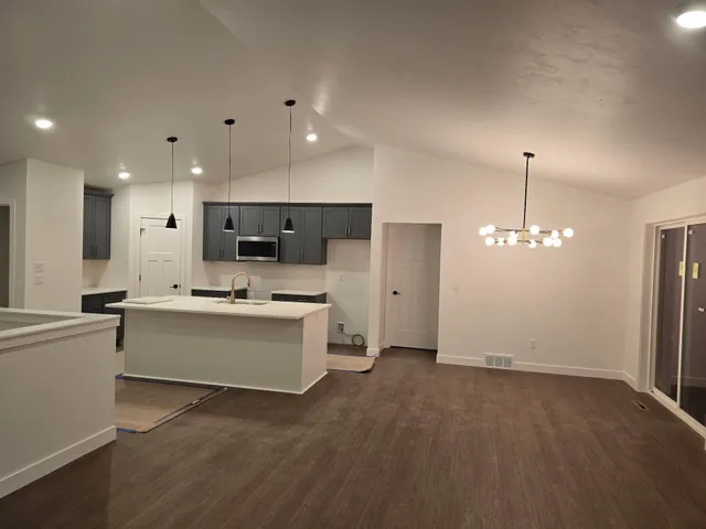 $458,000 | W5609 Tonys Way, Appleton, WI 54915