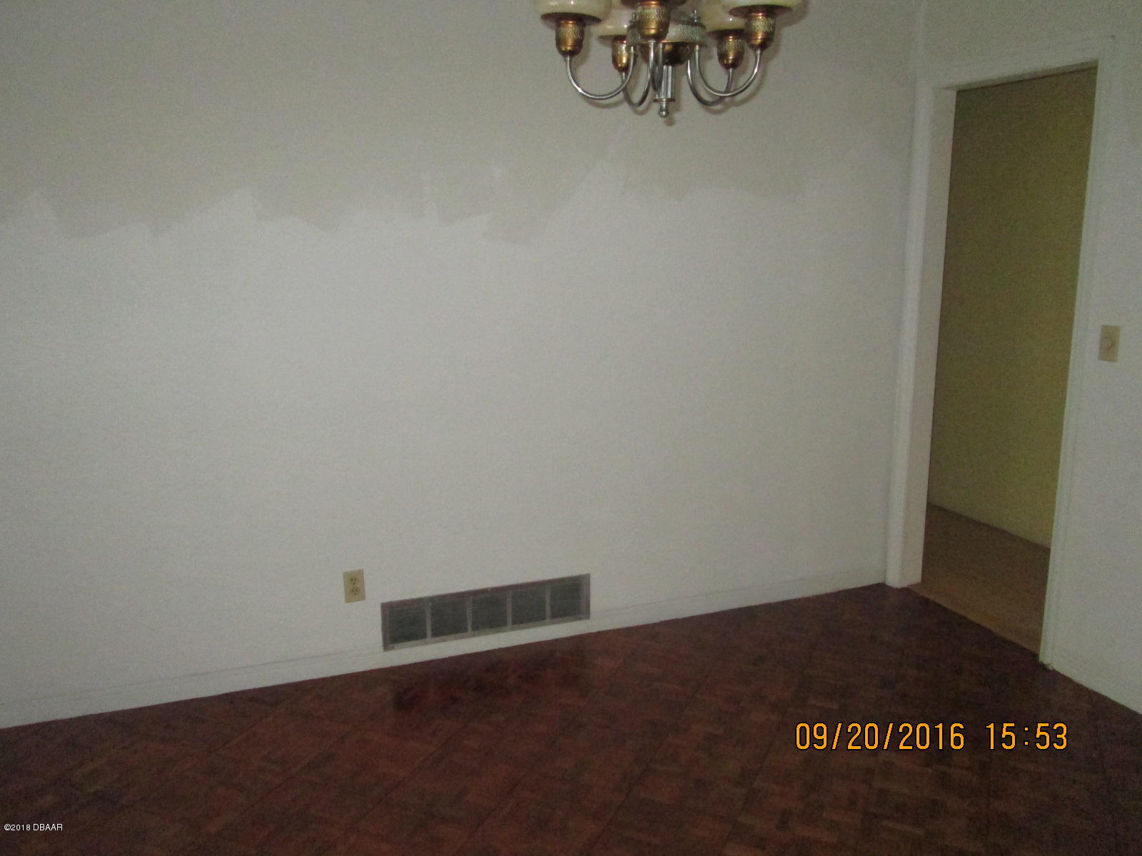 826 Reed Canal Road South Daytona, FL 32119 - Photo 8 of 12 Dining room