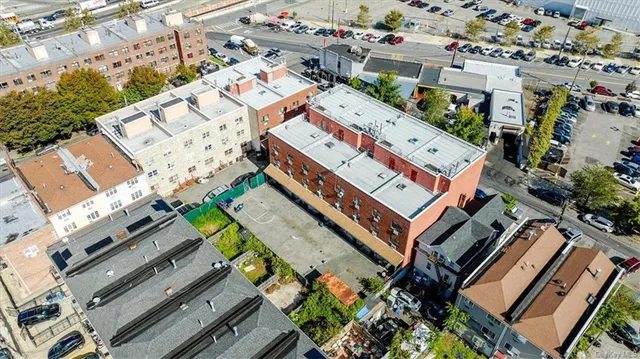 $1,200,000 | 941 Croes Avenue | Soundview