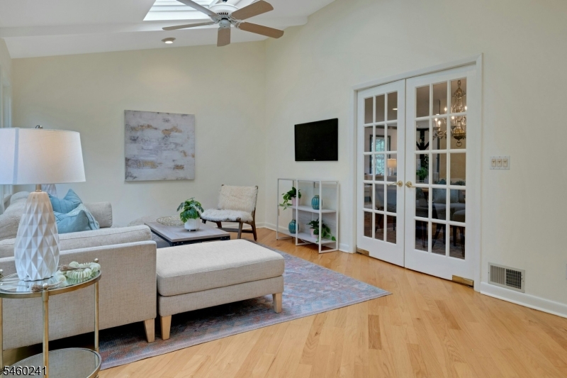 7 Sharon Road Springfield, NJ 07081 - Photo 15 of 38 Gallery Image 15