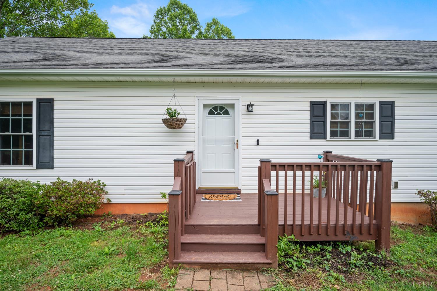 2735 Lizard Ridge Road Bedford, VA 24523 - Photo 3 of 82