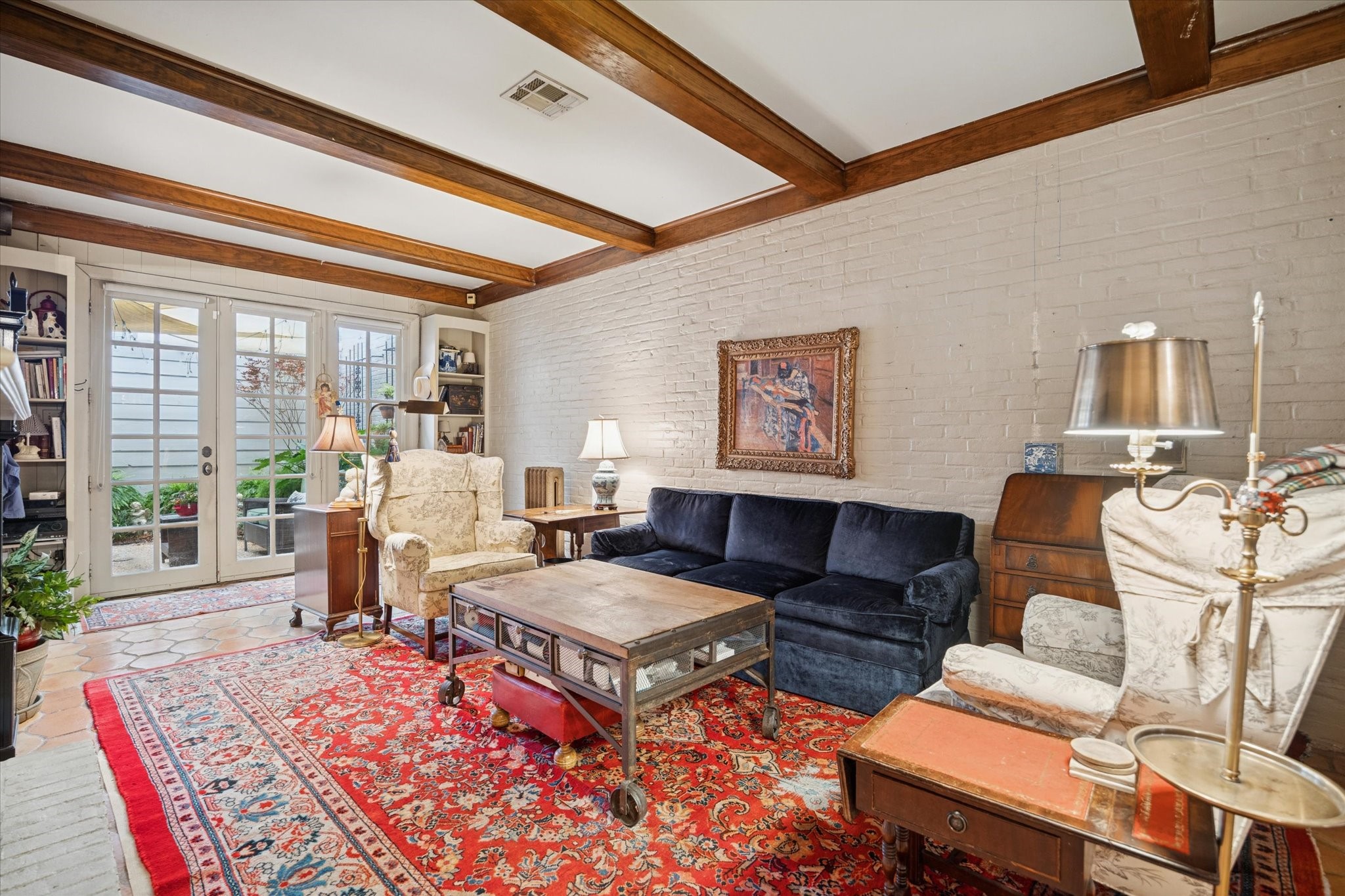 7525 Del Monte Drive Houston, TX 77063 - Photo 14 of 30 a living room with furniture and a large window