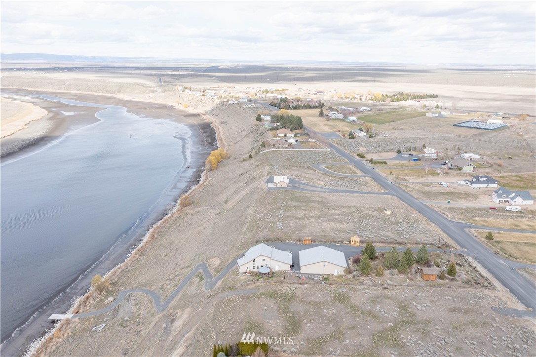 8930 Stonecrest Road Northeast Moses Lake, WA 98837 - Photo 11 of 21 Gallery Image 11
