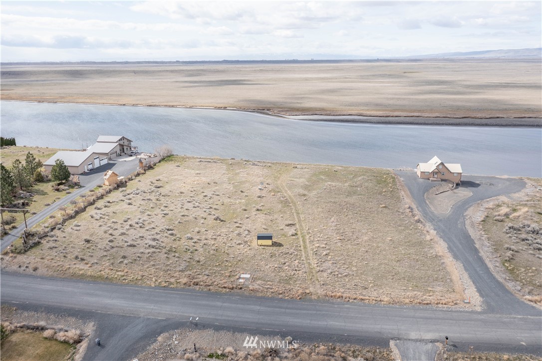 8930 Stonecrest Road Northeast Moses Lake, WA 98837 - Photo 6 of 21 Gallery Image 6