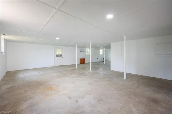 $695,000 | 8521 Highway 64, Ramseur, NC 27316