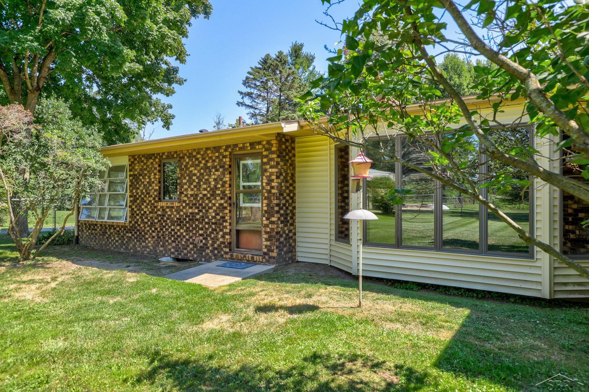 3895 Hackett Road Saginaw, MI 48603 - Photo 55 of 78 50087372-54.JPG