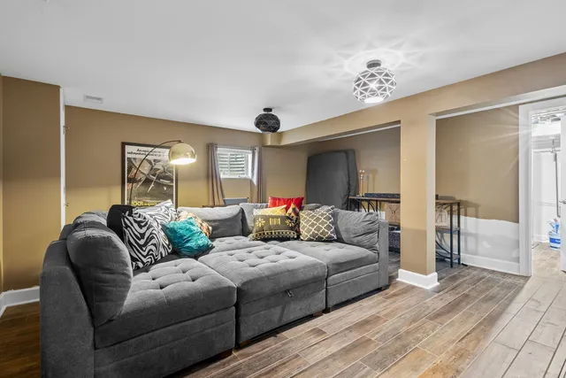 $349,900 | 1236 Olive Road, Homewood, IL 60430