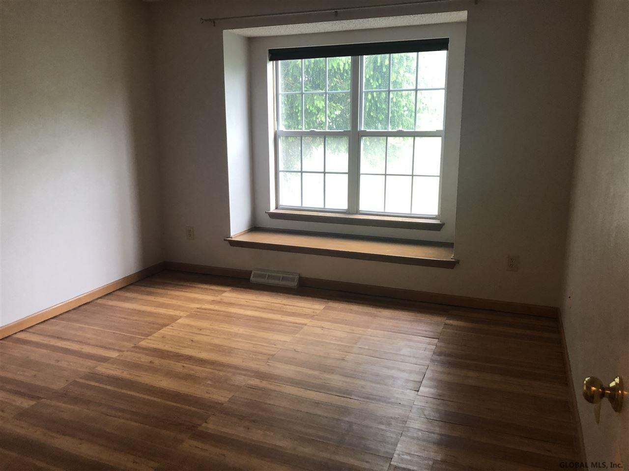 2 Valley View Avenue Rensselaer, NY 12144 - Photo 18 of 30 Photo 18