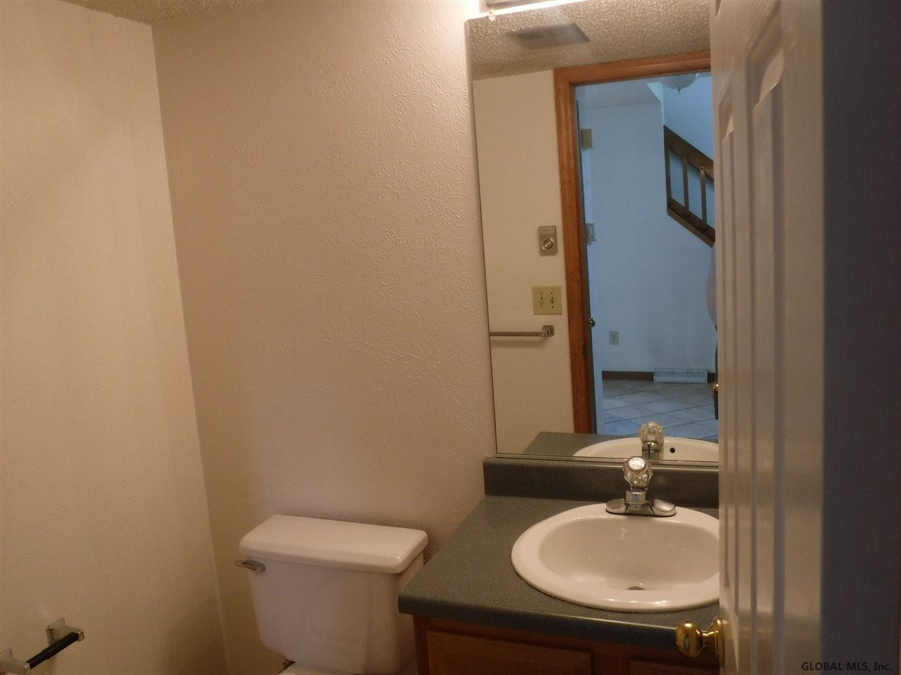 2 Valley View Avenue Rensselaer, NY 12144 - Photo 8 of 30 Photo 8