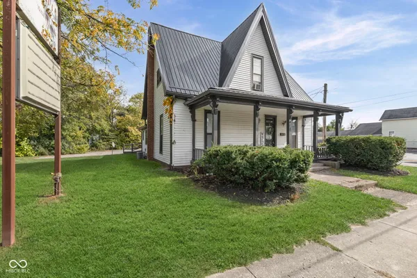 $1,200 | 421 North State Street, Greenfield, IN 46140