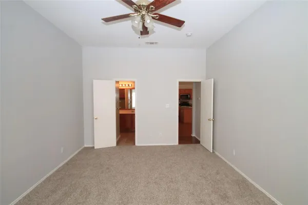 $2,100 | 824 Dixon Lane, Denton, TX 76207