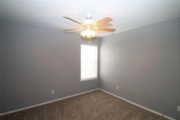 $2,100 | 824 Dixon Lane, Denton, TX 76207