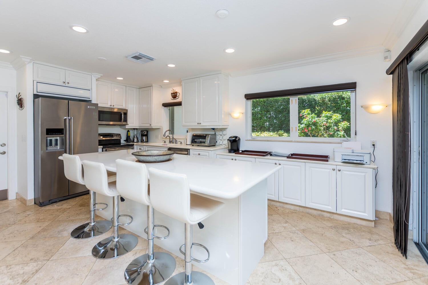 817 Northeast 71st Street Boca Raton, FL 33487 - Photo 10 of 43 817 NE 71st St Boca Raton FL-large-017-0