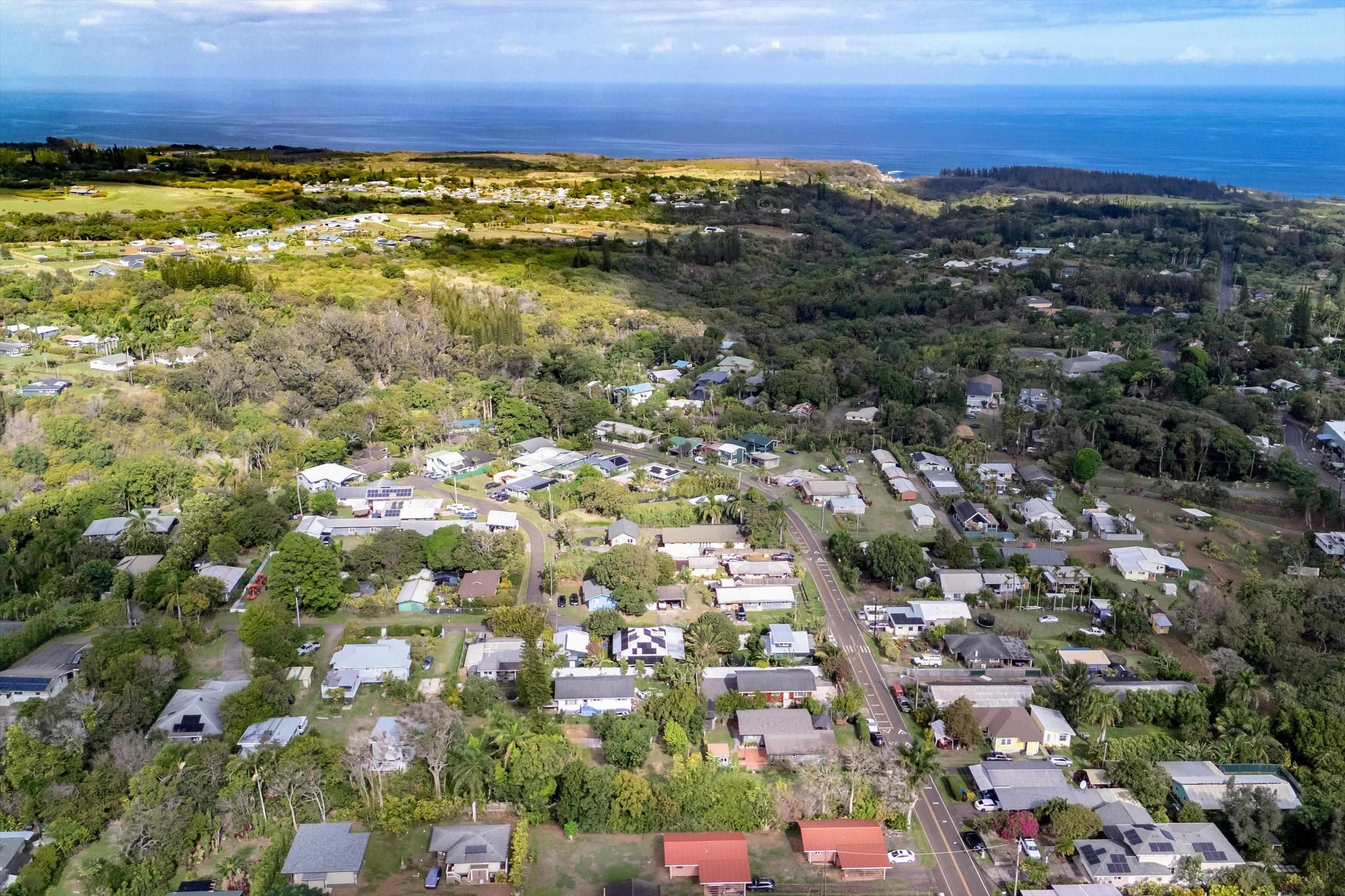 1706 Haiku Road Haiku, HI 96708 - Photo 17 of 28 a view of city and ocean