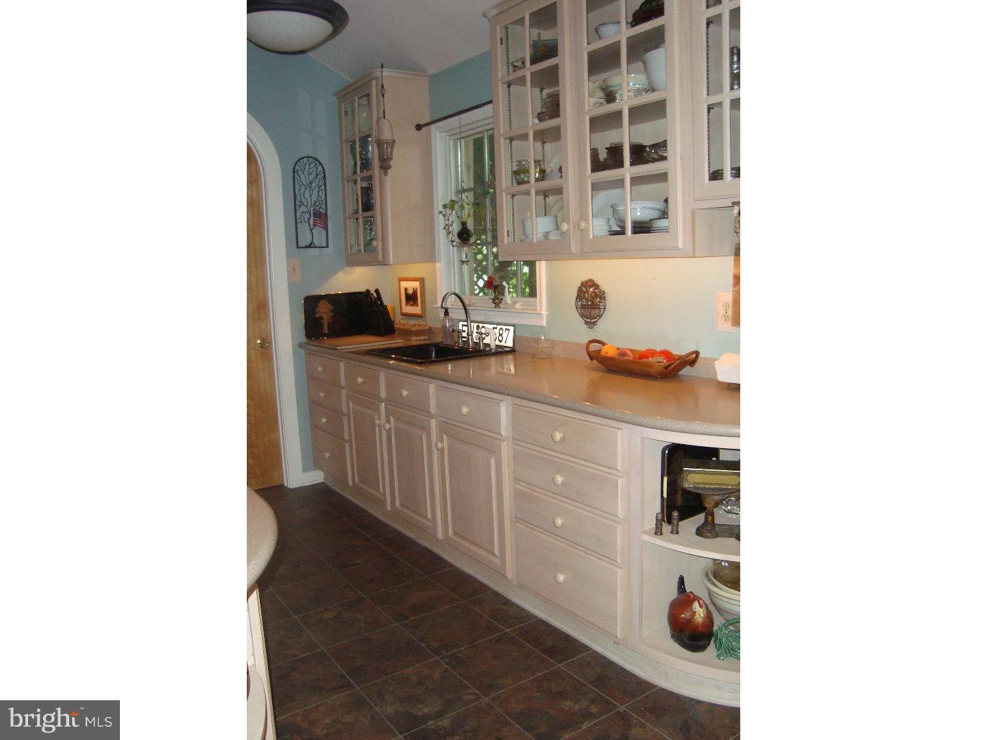 217 Ridge Road Southampton, NJ 08088 - Photo 11 of 24 Kitchen