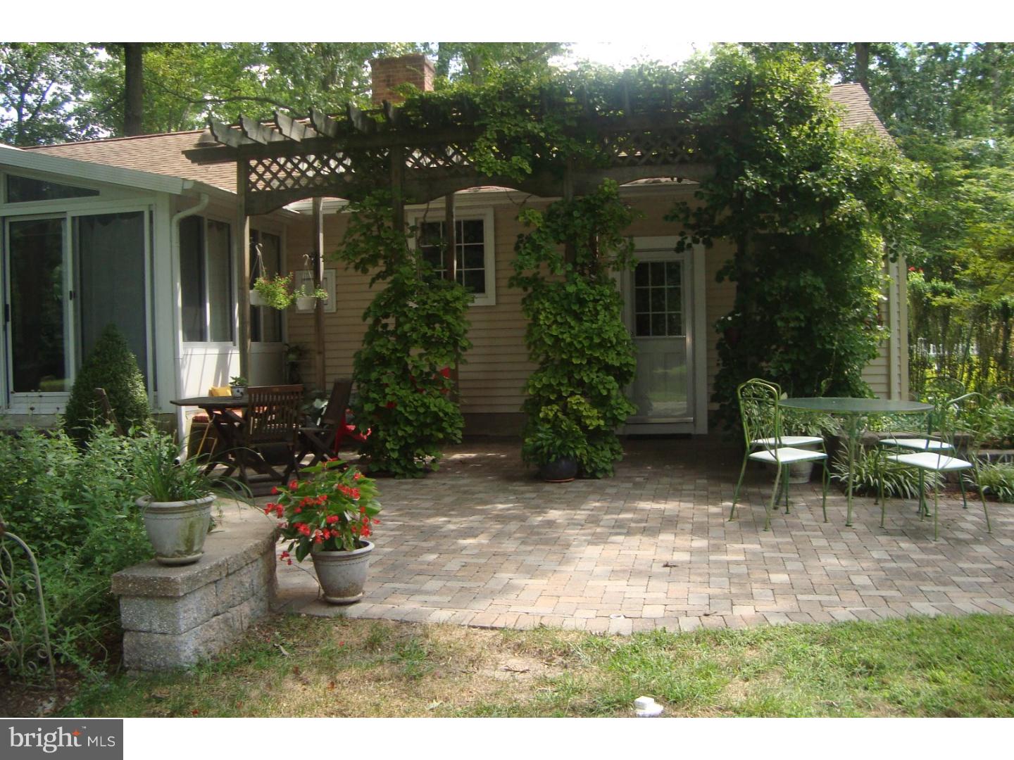 217 Ridge Road Southampton, NJ 08088 - Photo 23 of 24 Patio