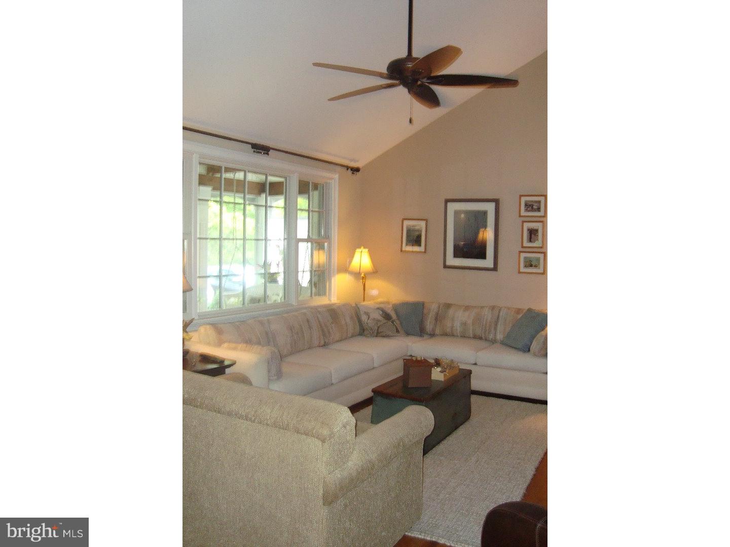 217 Ridge Road Southampton, NJ 08088 - Photo 4 of 24 Great Room