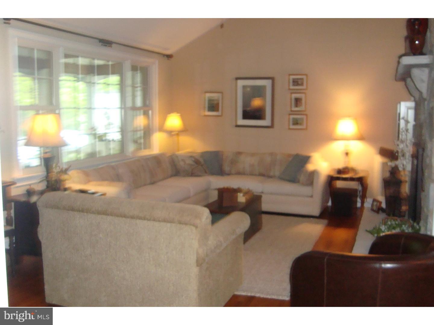 217 Ridge Road Southampton, NJ 08088 - Photo 7 of 24 Great Room