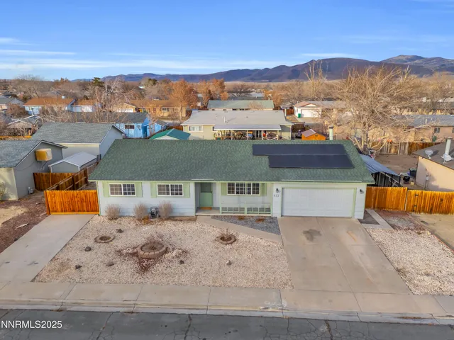 $385,000 | 812 F Street, Fernley, NV 89408