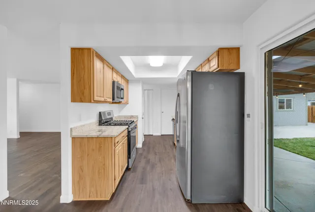 $385,000 | 812 F Street, Fernley, NV 89408