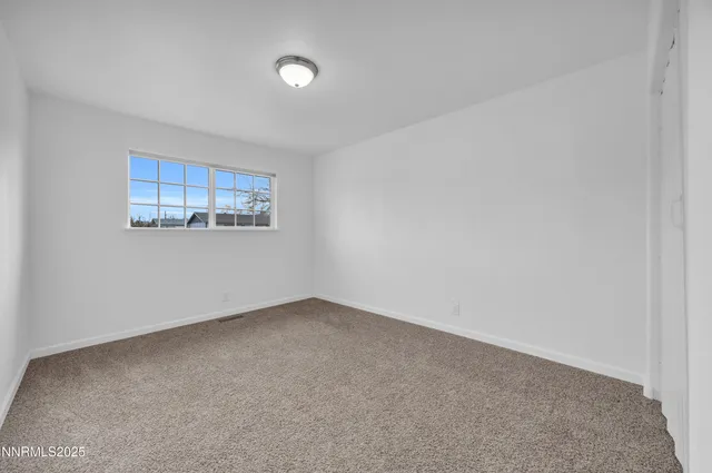 $385,000 | 812 F Street, Fernley, NV 89408