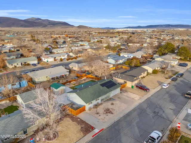 $385,000 | 812 F Street, Fernley, NV 89408